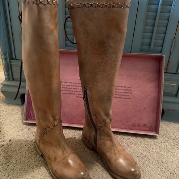 New Manchester III Icicle Bed Stu Rustic Tan Leather riding Boots 7.5 $450 - Picture 10 of 14